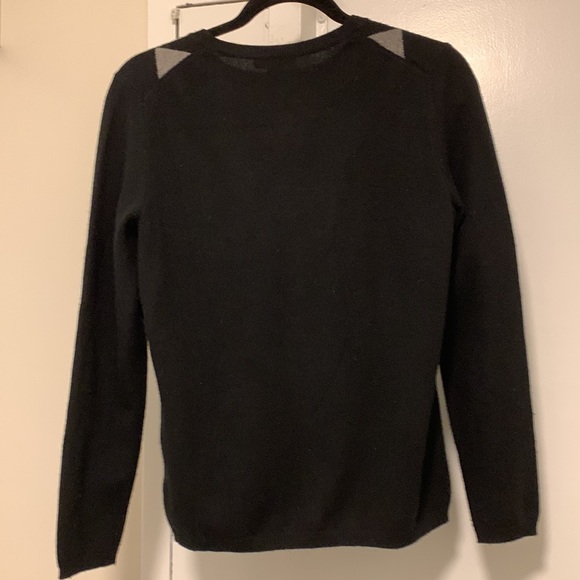 Very trendy cashmere 💯 sweater - Picture 3 of 3